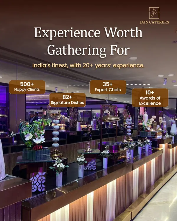 This is the experience we promise, built over 20 years. A grand buffet line that showcases our scale, with over 35 expert chefs and more than 82 signature dishes that have delighted 500+ happy clients.