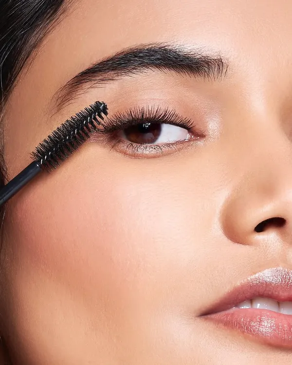 This close-up for the Lovechild by Masaba launch highlights my skill in creating flawless, product-focused beauty looks. The focus is on perfecting the lashes with mascara for a clean yet impactful shot, ensuring the skin appears naturally radiant.