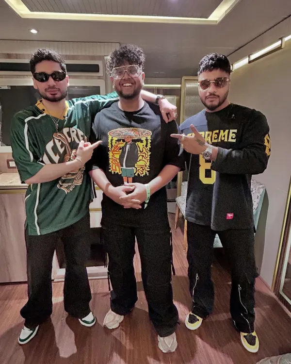 Chilling with the OGs, Raftaar paaji and Krsna bhai. Learning from them has been a huge part of my journey.
