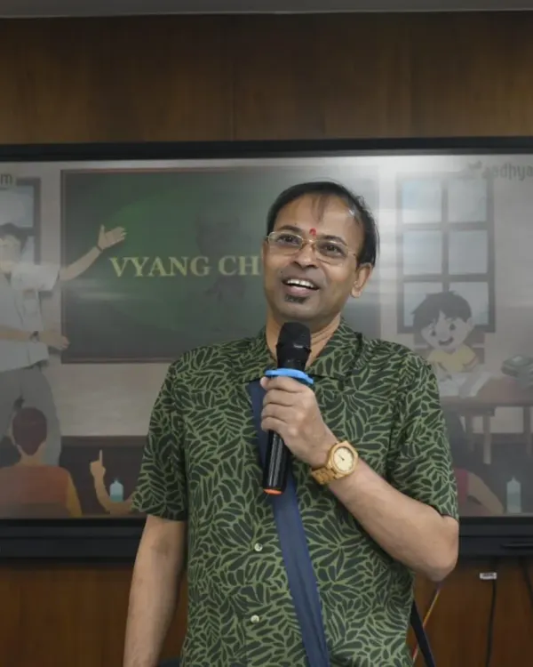 Addressing students at Parul University during their media fest, "Maadhyam". I spoke about my journey as a cartoonist and the realities of the creative industry, offering them a clear picture of what it takes to succeed.