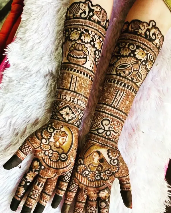 This is the kind of intricate, story-rich bridal mehndi you can learn to create. We cover everything from detailed bride and groom figures to symbolic elements like the kalash, ensuring every design is meaningful and beautiful.