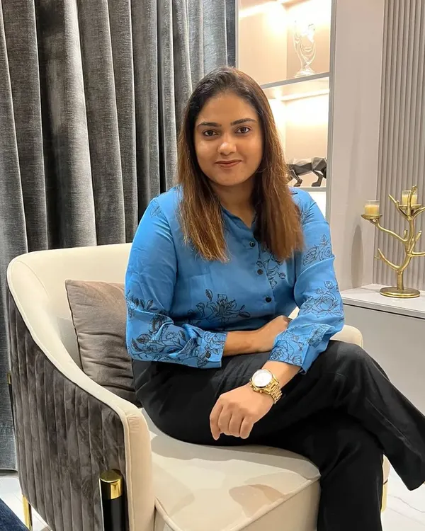 A quiet moment in my office. I believe that creating a calm and welcoming environment is the first step in having an open and honest conversation about your health goals.
