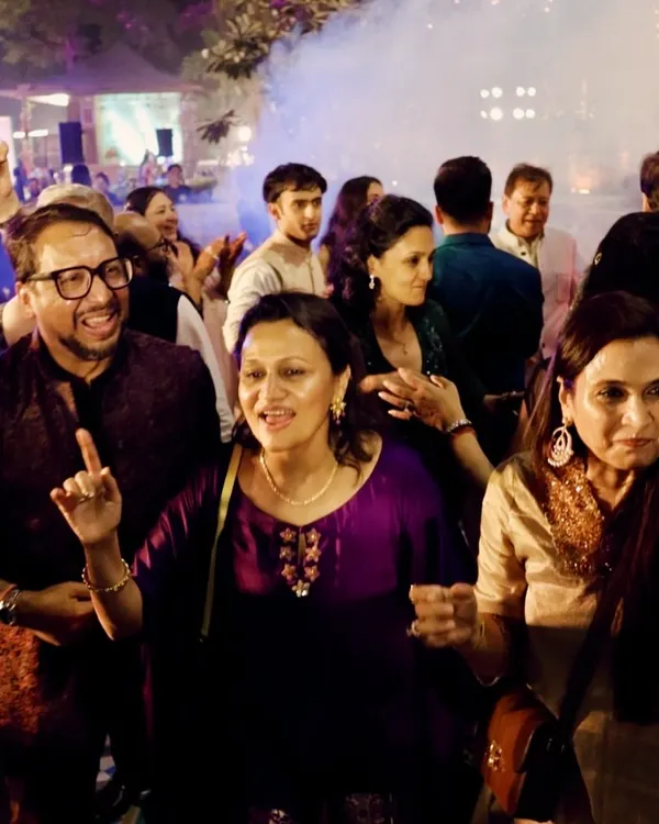 This is what a successful wedding party looks like. Happy guests dancing, singing along, and completely lost in the moment. We feed off this energy all night long.
