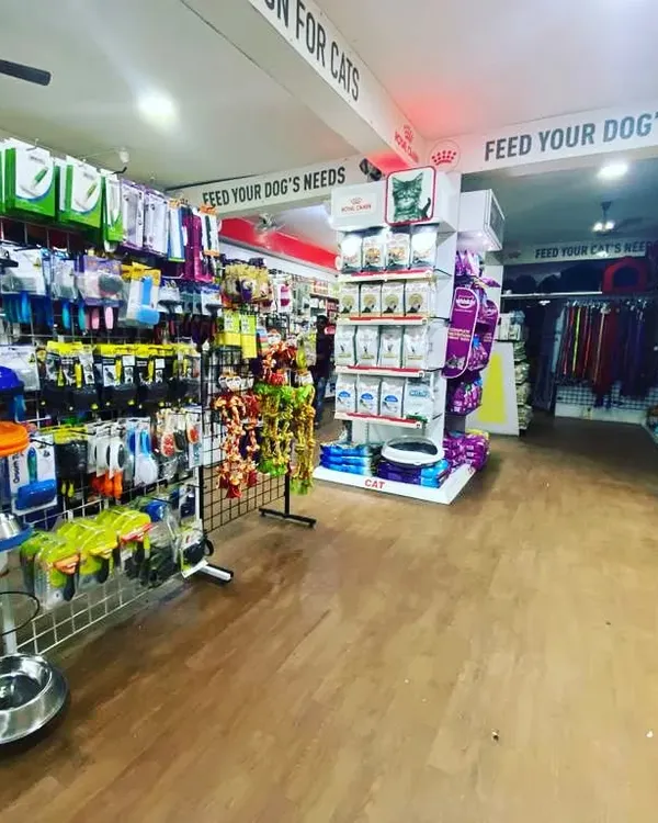 Welcome to Pets Villa. We've designed our store to be a clean, bright, and well-stocked supermarket for your pets, making it easy to find exactly what you're looking for.