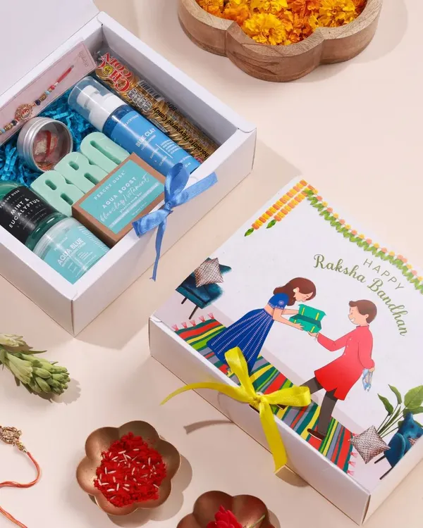 Celebrate Raksha Bandhan with my thoughtfully curated organic skincare hampers for brothers. This image shows my Blue and Yellow hamper options, which are completely customizable.