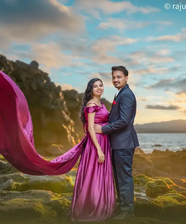 I love creating dramatic, movie-like shots for my couples. For this pre-wedding photo session at the beach, we used the golden hour sunset and a flowing gown to create a truly epic and romantic portrait against the sea.