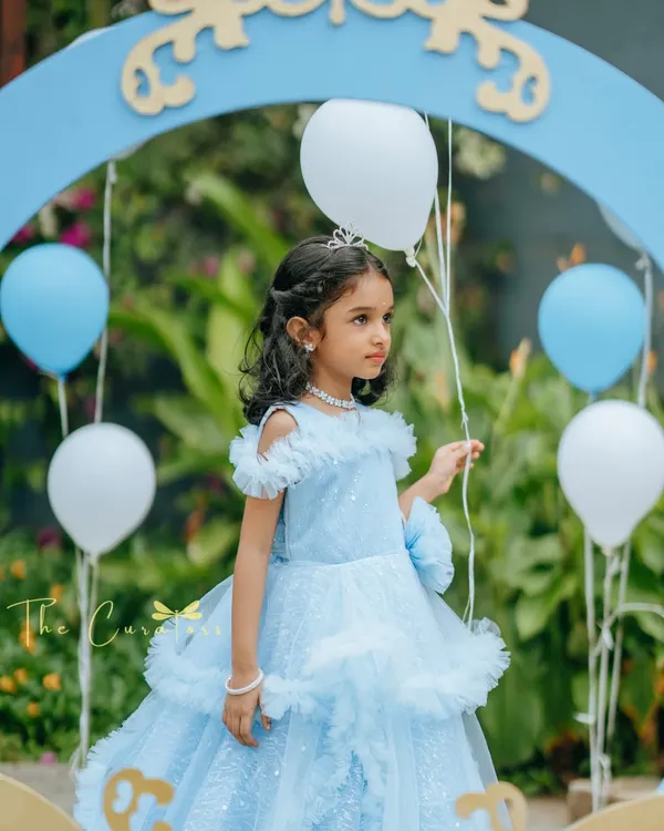For Janvi's fifth birthday, we brought her princess dreams to life. This enchanting blue theme was designed to make her feel like royalty on her special day, capturing the pure magic of childhood. ✨