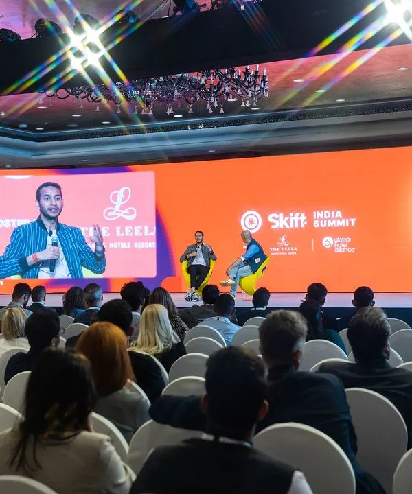 Capturing the full scale of the Skift India Summit. I focus on documenting the entire event atmosphere, from the stage design and branding to the engaged audience, providing a complete visual narrative for your corporate event.