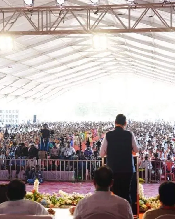 We have the capacity to manage events of any size, including this political rally for over 8000 people. This image, taken from the stage, shows the vast crowd accommodated comfortably within one of our large-scale German hanger tent structures.