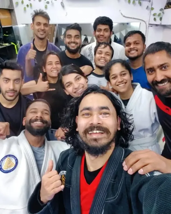 A great selfie capturing the smiles after a tough but rewarding training session. This is the essence of our community.
