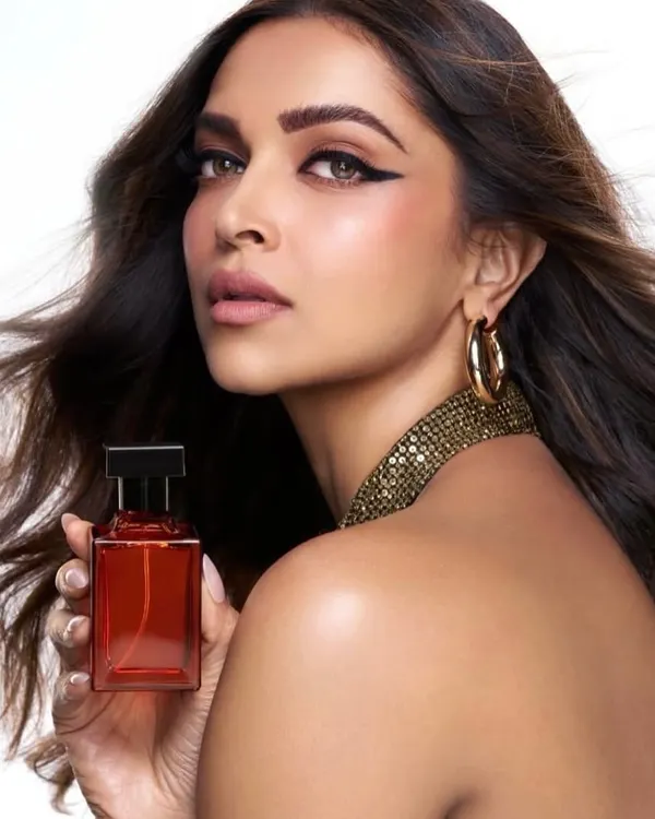 A closer look at the classic almond nude nails I designed for Deepika Padukone. This style is a testament to the power of a perfectly executed minimalist manicure, providing a polished finish for any look.