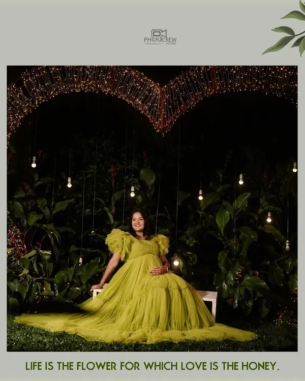 We created this magical, starlit garden setting for a truly special solo maternity portrait. The flowing lime green gown and the warm glow of the fairy lights make for an unforgettable, dreamlike image that celebrates the mother-to-be.