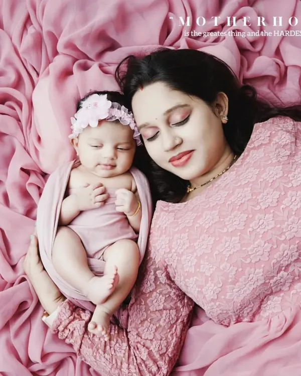 The world is held in a mother's arms. I focus on capturing that profound, quiet love between a mother and her newborn, creating a memory of the bond that started it all.