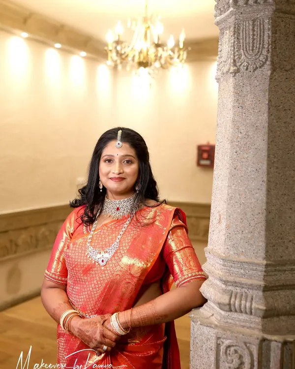 A beautiful portrait of Sanjana's mother at the reception. I specialize in mature skin makeup, focusing on techniques that create a smooth, lifted, and radiant finish without settling into fine lines.