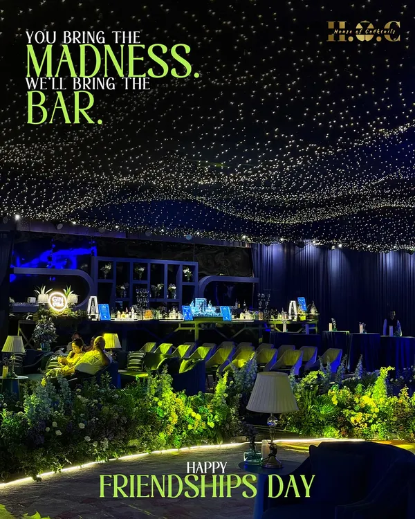 I build more than just bars; I create the vibrant heart of your celebration. This stunning setup, complete with lush greenery and starlit ceiling, shows how a bar can transform a space and become the main attraction.