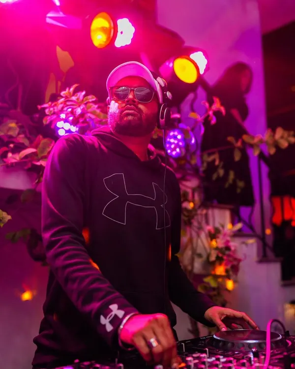 In the zone at a private birthday party. No matter the size of the event, I bring my A-game to make sure everyone has an incredible time.
