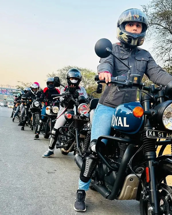 This is the moment it all clicks. Fully geared up and ready to ride, our community of women bikers owns the road together. This could be you, trading the pillion seat for the handlebars.