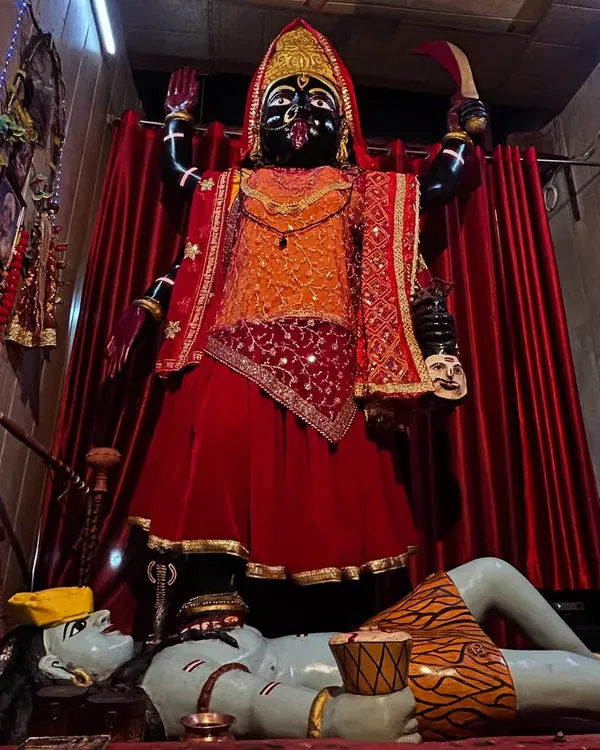 Kali, the mother of the cosmos, I surrender my life purpose and journey to you. Use me as a divine vessel of your love, clear me of all I no longer need, and remind me of who I truly am.