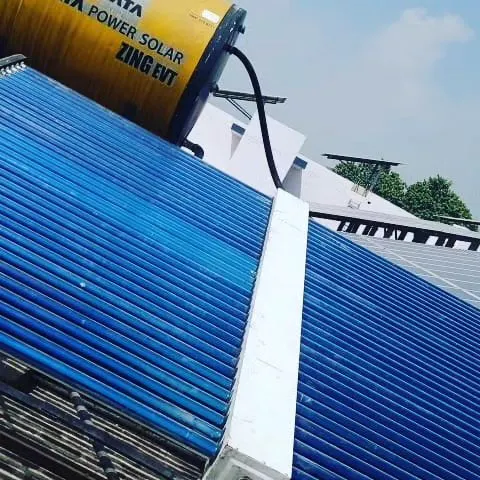 This is a close-up of a Tata Power Solar Zing EVT system I installed. You can see the high quality Evacuated Tube Collector (ETC) technology that efficiently absorbs sunlight to heat your water, ensuring you get garam paani reliably. My focus is always on a neat and clean installation.