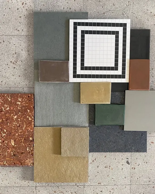 This material palette exploration for our 'Organic Square' project showcases our love for natural, earthy materials. We combine different stones, tiles, and textures to create a vibrant and complementary palette that tells the story of the space.