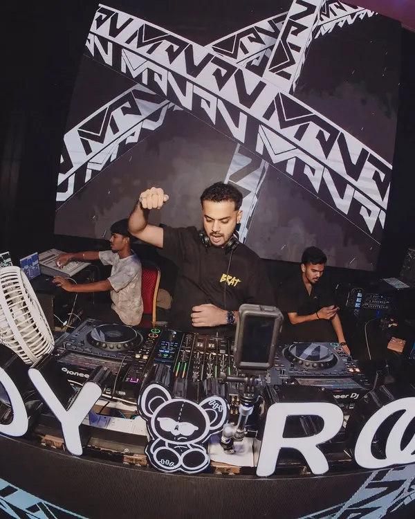 Fist pump at Toy Room Pune. This is the energy I bring to get the crowd hyped.