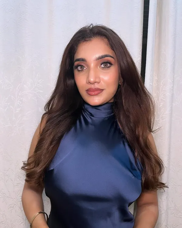 Skin so luminous, it speaks for itself. This is my signature "glazed skin" look, focusing on a radiant, dewy finish that looks healthy and fresh on camera.