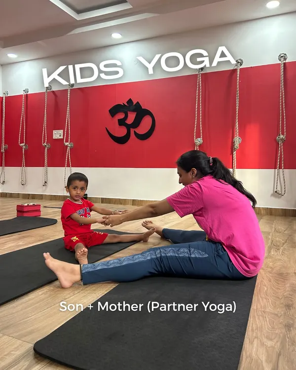 This is what it's all about. A mother and son connecting on the mat, sharing a moment of quiet strength together. My partner yoga sessions are a beautiful way for families to build deeper bonds, learn together, and make memories that go far beyond the physical practice.