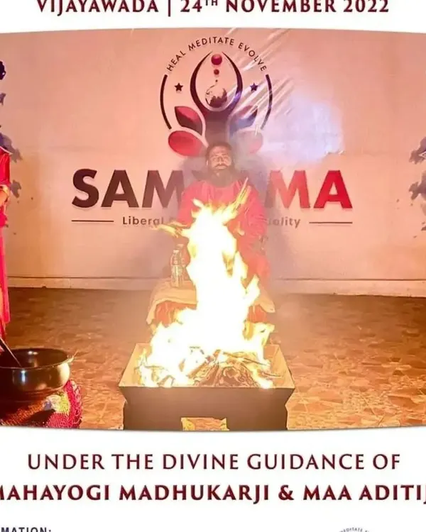We guide seekers through powerful Siddha Fire Meditations, a sacred and visually profound ritual designed for deep cleansing and spiritual awakening. This event in Vijayawada captures the divine energy of fire, which represents courage and purification.