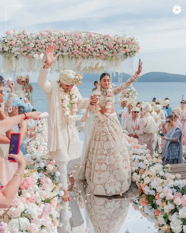 This is the moment we strive for. A destination wedding in Turkey where joy is framed by the sea and sky. We believe catering is not just about food, but about creating the perfect atmosphere for once in a lifetime memories.