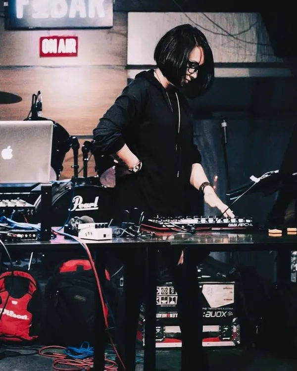 One of the most exciting things about using Ableton Live is the freedom to push creative boundaries. Here I am working on a new set, exploring different sounds and ideas.