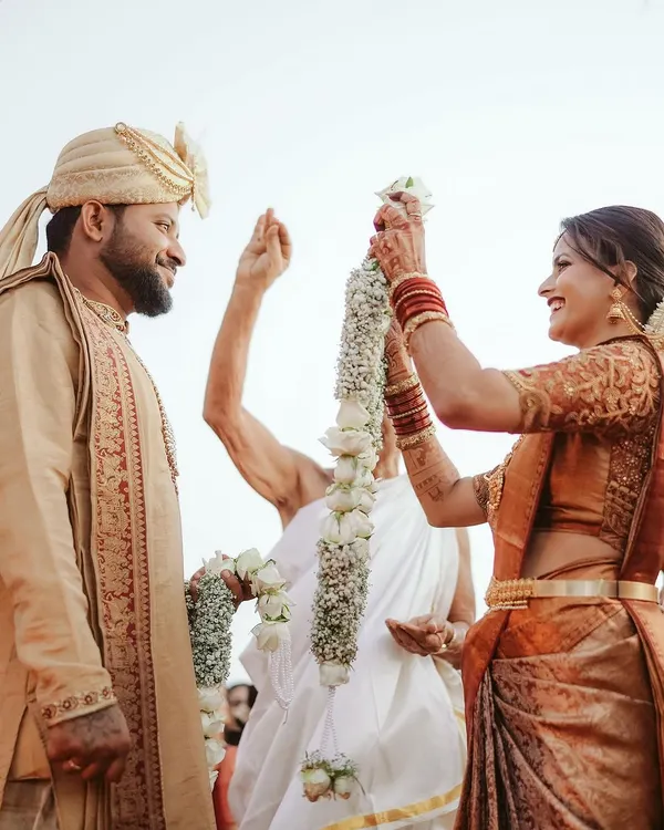 The playful and joyous garland exchange is a key moment in many Indian weddings. We capture the smiles and laughter of this beautiful ritual, preserving the memory forever.