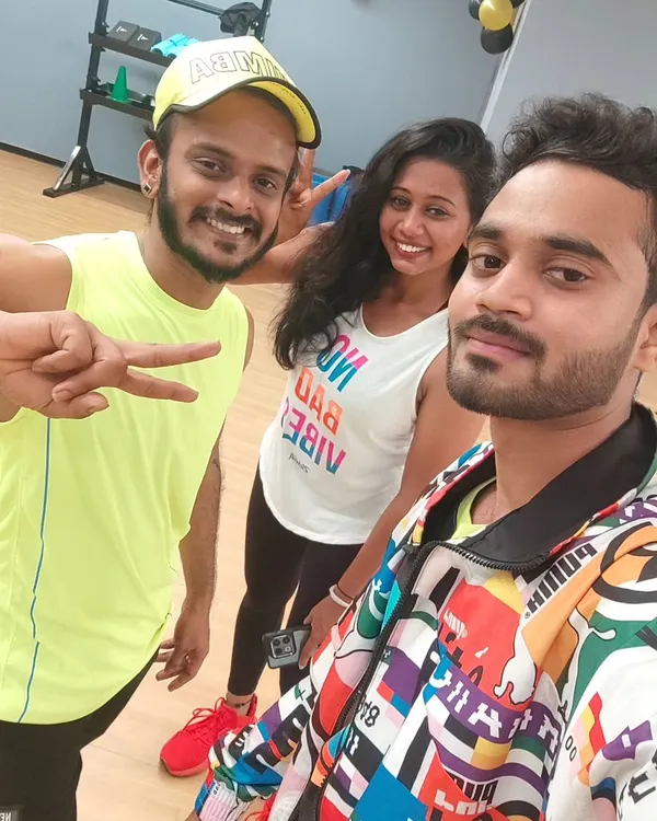 A quick selfie with fellow ZINs after a great event. The instructor community is a huge part of my fitness journey.