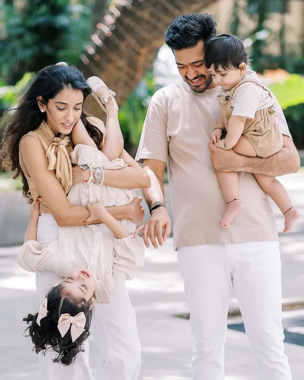 This is what my sessions are all about: pure, unscripted joy. I love capturing the playful chaos, the tickles, and the real smiles that come from just being together. These are the moments that truly tell your family's story.