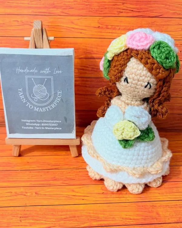 This is one of my favorite creations, a magical doll that transforms into a beautiful bouquet of roses. It’s a perfect example of how I love to blend playful design with detailed craftsmanship to make a truly unique keepsake.