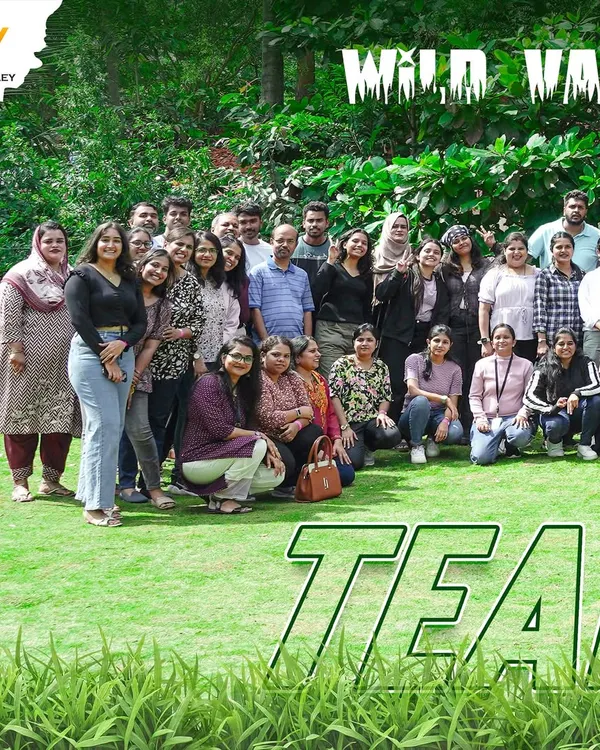 A happy group shot of the team from Accenture during their corporate outing. We love hosting large teams and creating memorable experiences for them.