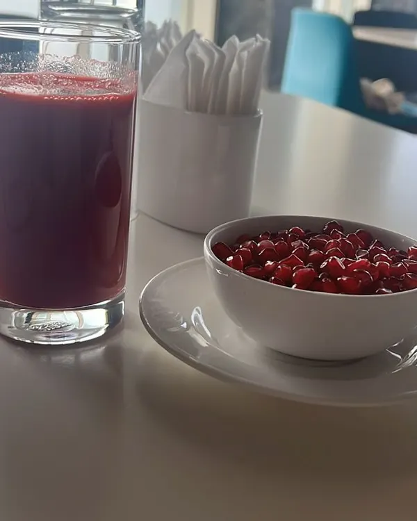 A simple, nourishing naturopathic meal of pomegranate and fresh juice. Detoxification is a fundamental principle of natural healing, and it starts with what we put into our bodies.