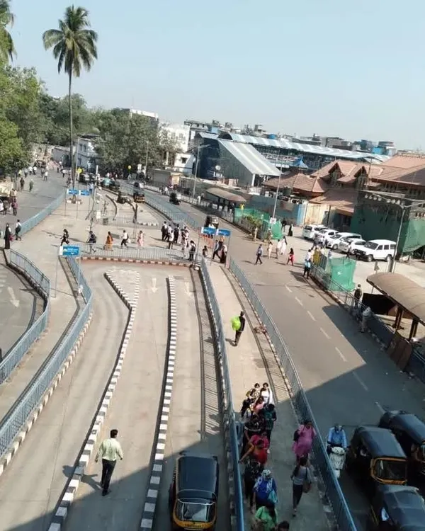 An overview of the nearly completed Bandra Station improvement project. This image shows the reorganized traffic flow and newly created pedestrian zones designed to bring order and safety to one of Mumbai's busiest areas.