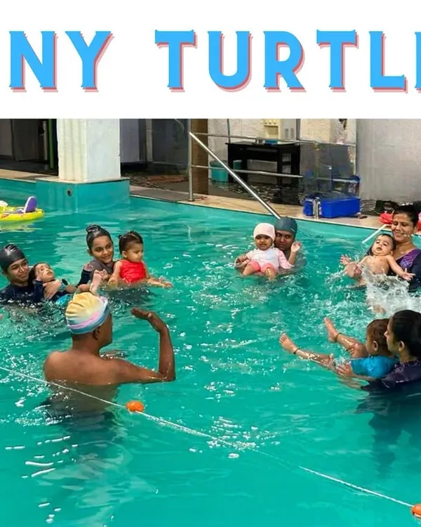 A wonderful group shot from our Tiny Turtles infant swimming coaching. Parents and babies bond in the water while learning essential safety skills with our instructors.