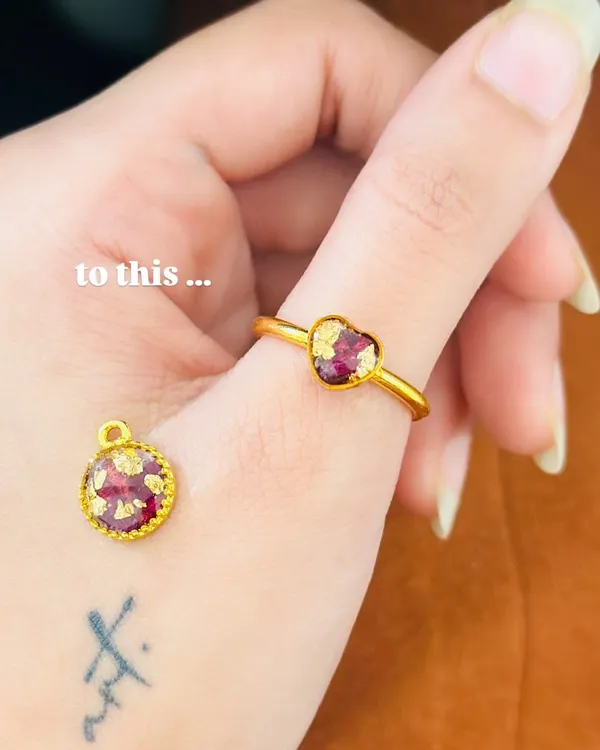 From a single dried rose to this. I created a beautiful heart-shaped ring and a matching pendant, preserving the petals of a special flower forever. It’s a wearable memory, a piece of love you can always keep close.