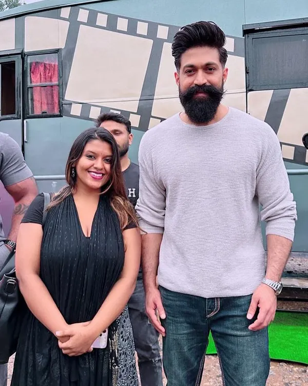 A starstruck moment on set with Yash after doing the makeup for Anupama Chopra's interview with him. It was an incredible experience to be part of such a professional production.
