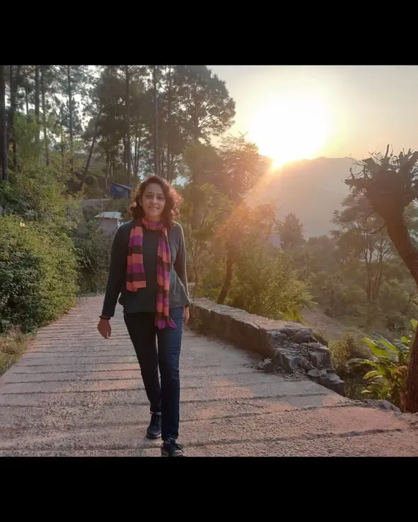 A photo of me walking in the mountains. A year ago, I went on a journey to expand my horizons and attended a theatre training workshop in Rauri. That time spent alone in nature was the start of a beautiful new adventure in my personal and professional growth.