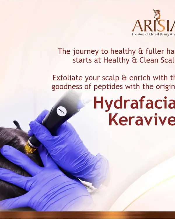 This is a close-up of the Hydrafacial Keravive treatment. I use this device to gently exfoliate the scalp, removing dead skin cells and unclogging follicles, which is the first step toward achieving healthy and fuller hair.
