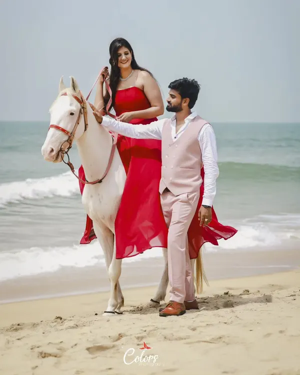 A fairytale moment on the beach. I love incorporating unique elements like this beautiful white horse to create truly unforgettable pre-wedding photos.