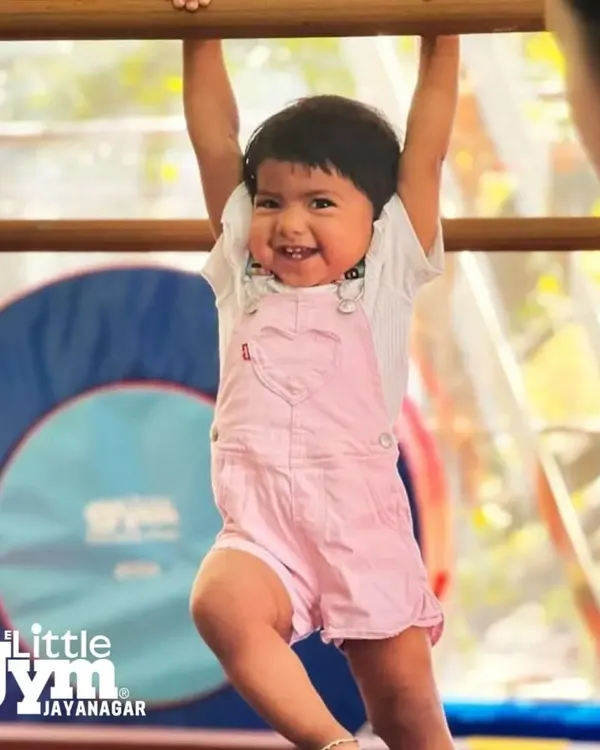 We believe that building strength starts with a smile. This is where little ones discover the joy of movement, hanging on tight to new skills and the confidence that comes with it.
