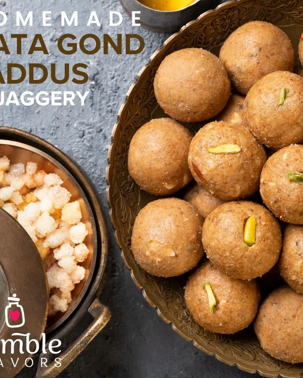 A close-up of my traditional Aata Gond Laddus, made with whole wheat flour and edible gum. Each laddu is packed with energy and is a perfect, healthy sweet, especially popular for its warming properties and rich, nutty flavor.
