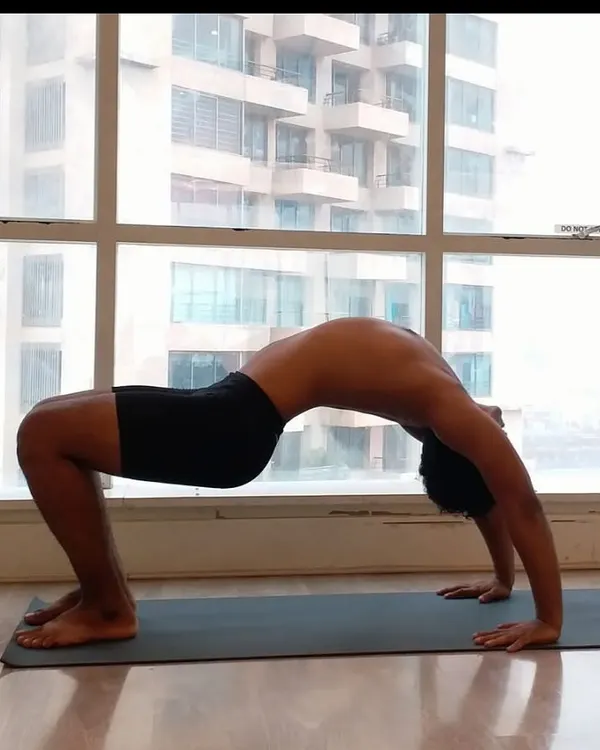 An old photo from 2016 of my hollow back Chakrasana. It's a good reminder of how far the practice has brought me and how it continues to evolve over the years.
