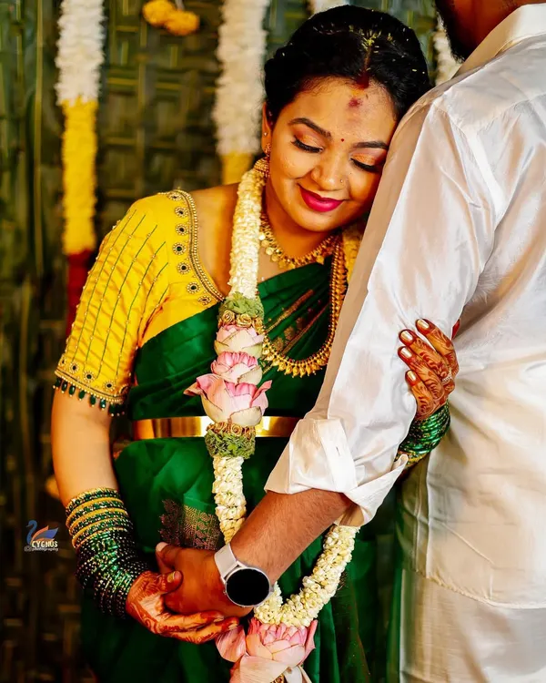 A tender moment during a maternity ceremony. I focus on capturing these quiet, emotional connections between partners as they celebrate their journey to parenthood.