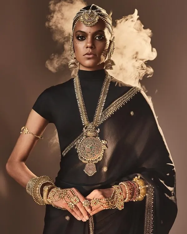 A powerful shot from the Reasons Jewellery campaign, where we used controlled smoke and dramatic lighting to create an atmosphere of regal allure. This highlights our ability to manage technical effects for high-impact visuals.