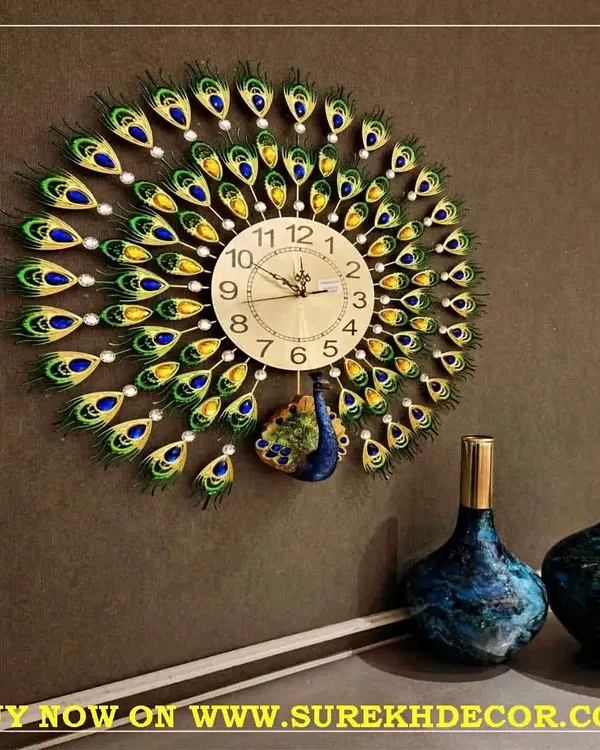This peacock-shaped metal wall clock is a testament to intricate craftsmanship. The vibrant colors and detailed feather design, accented with small crystals, make it a luxurious and eye-catching addition to any room, backed by a one-year warranty on its movement.