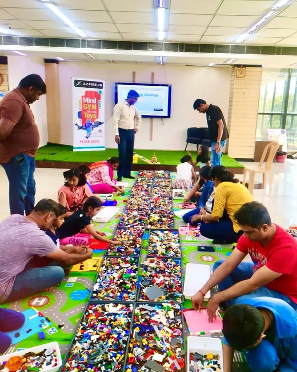 Welcome to Sapna Sparkz! This is where creativity, fun, and learning collide in a sea of colorful bricks. We love seeing kids and parents dive in together to build amazing things at our LEGO Mindgym workshop.